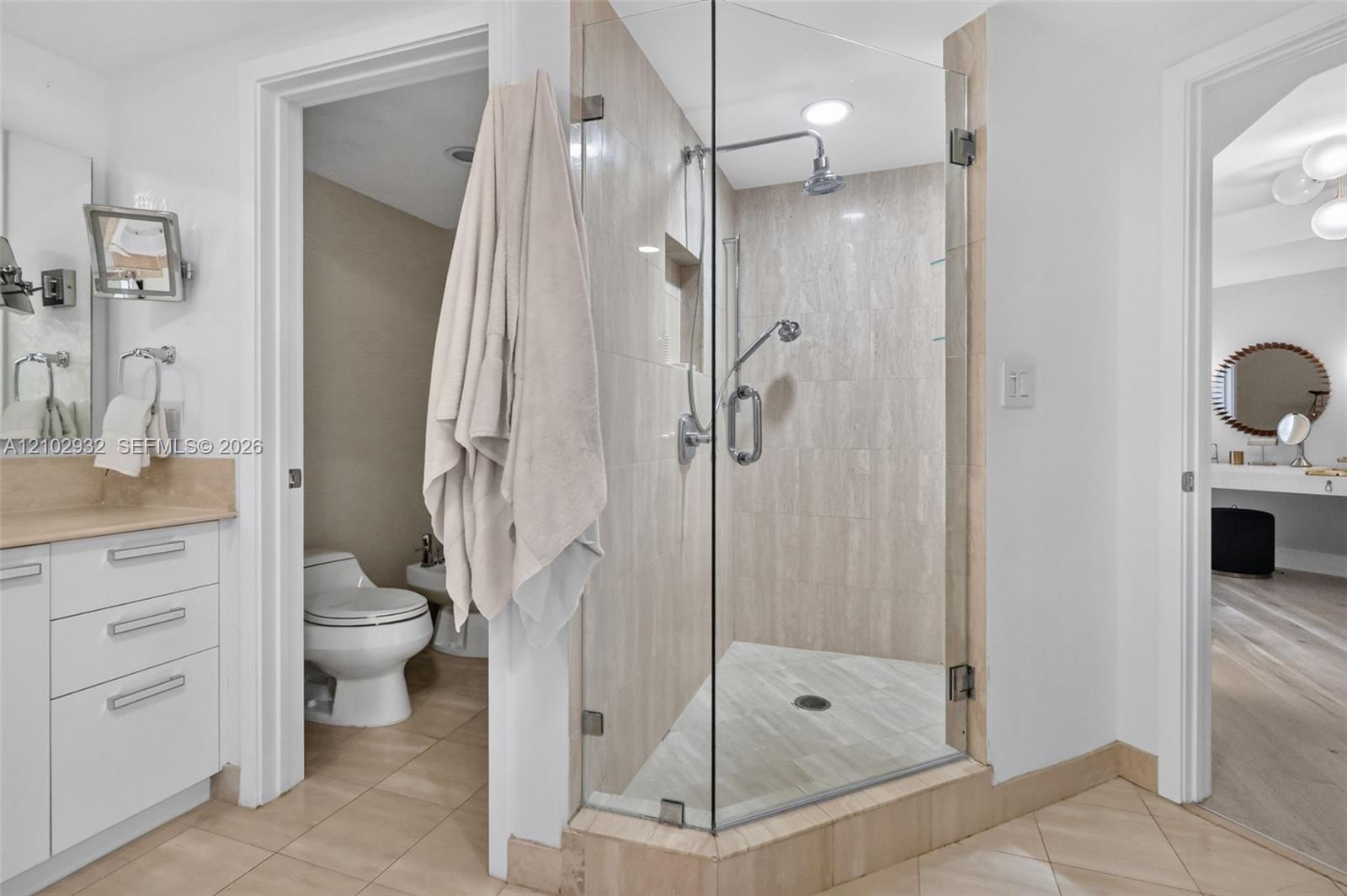See details 2809 2 / 3 2730 sq. ft. $ 2026-10-07 0 Photo