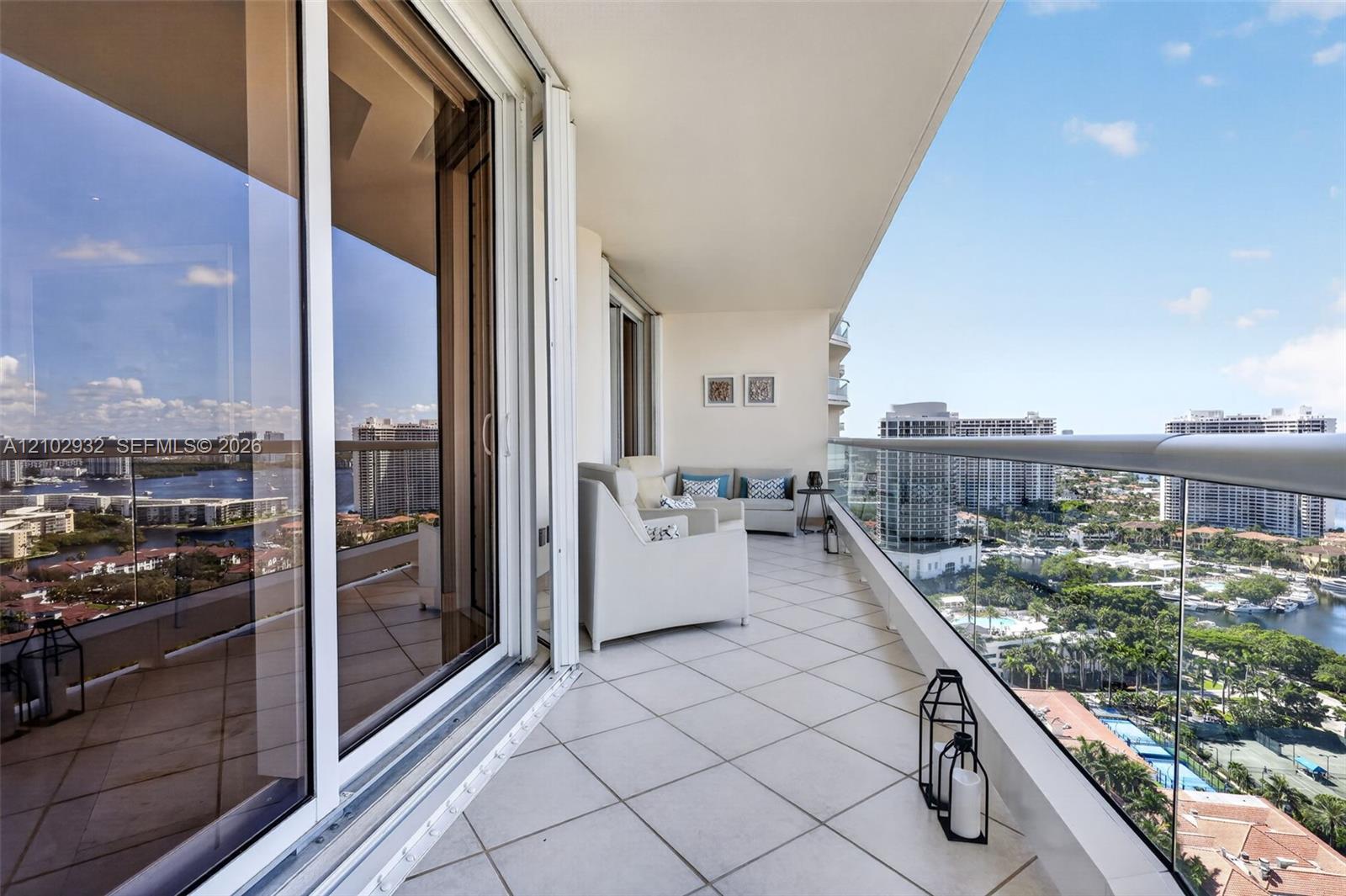 See details 2809 2 / 3 2730 sq. ft. $ 2026-10-07 0 Photo