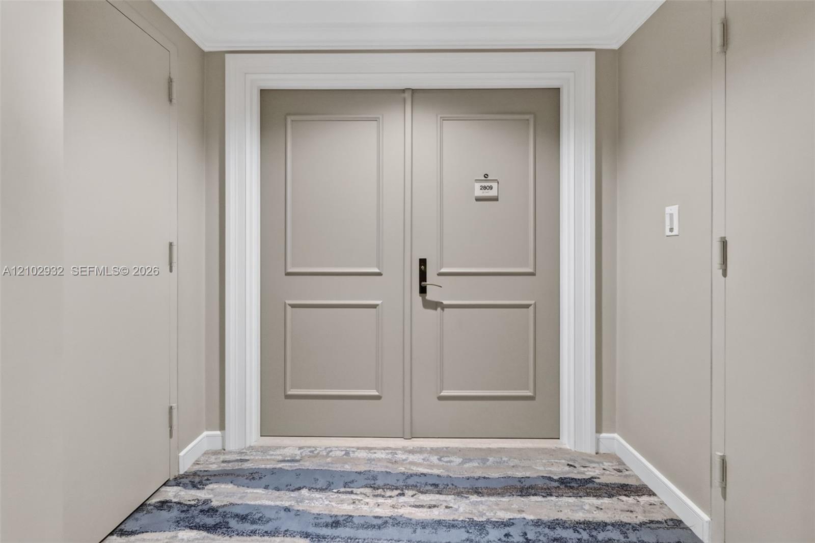 See details 2809 2 / 3 2730 sq. ft. $ 2026-10-07 0 Photo