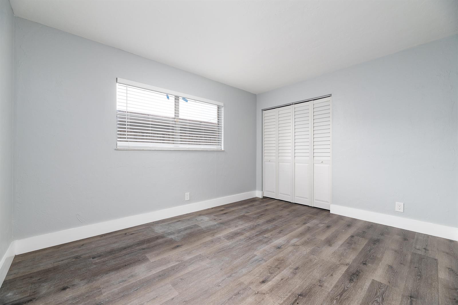   / 0 21516 sq. ft. $ 2026-10-09 0 foto
