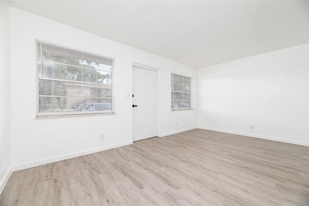   / 0 21516 sq. ft. $ 2026-10-09 0 foto