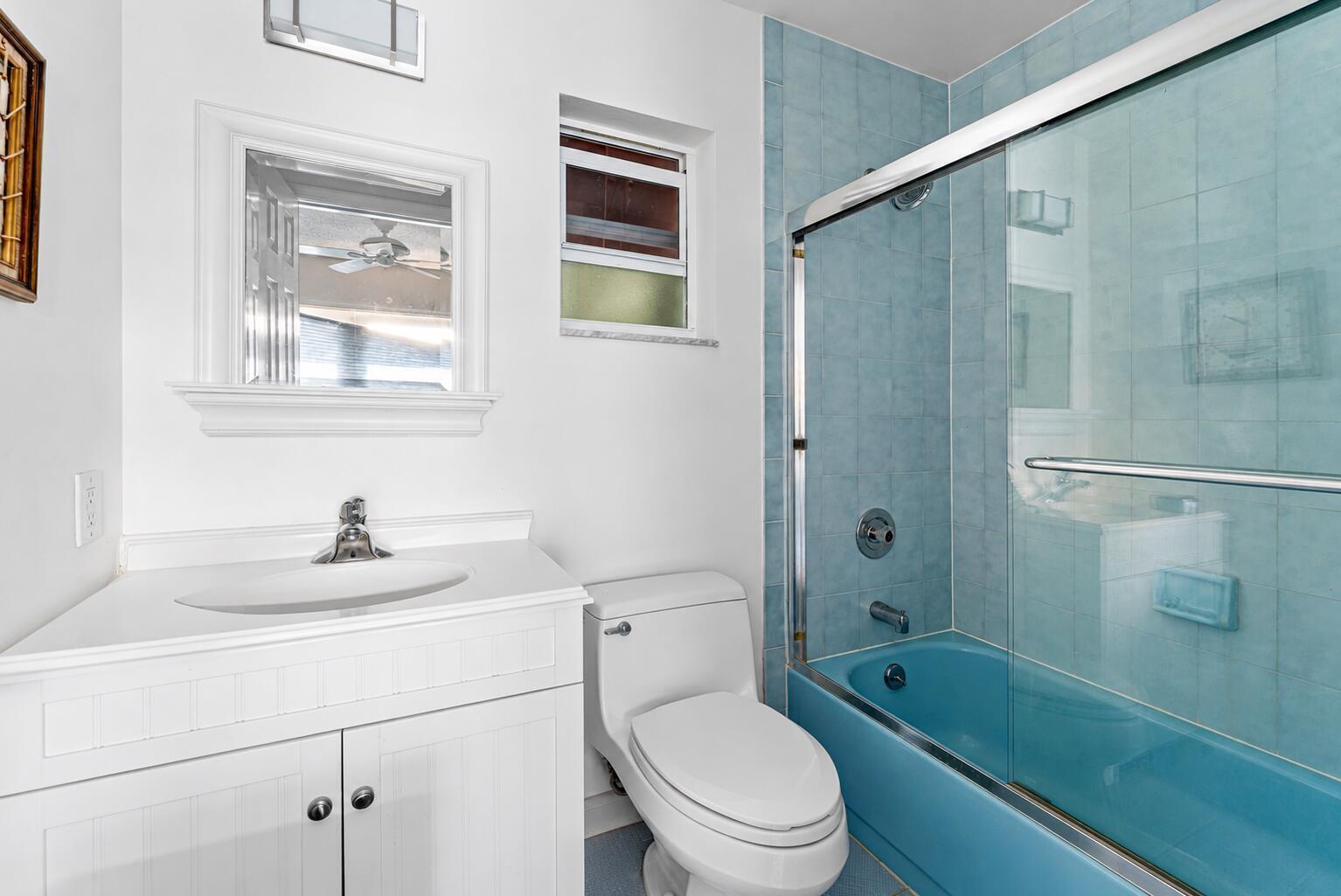   / 0  sq. ft. $ 2026-10-09 0 foto