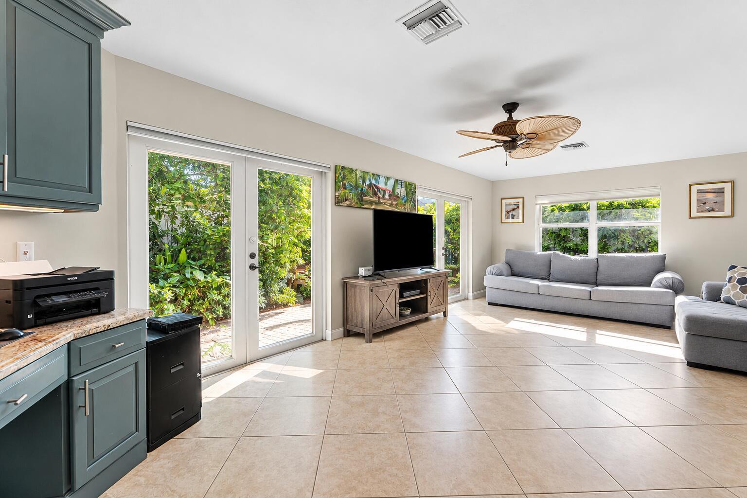   / 0  sq. ft. $ 2026-10-09 0 foto