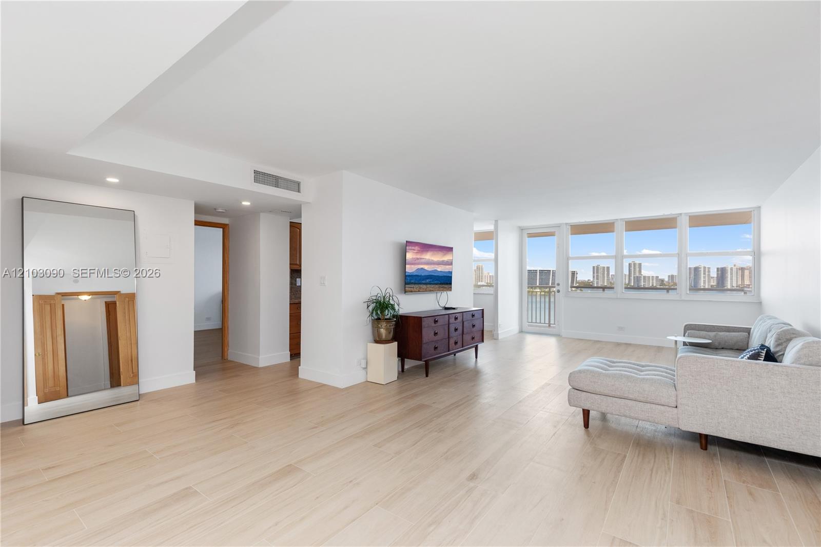 1219 2 / 2 1275 sq. ft. $ 2026-10-08 0 Photo