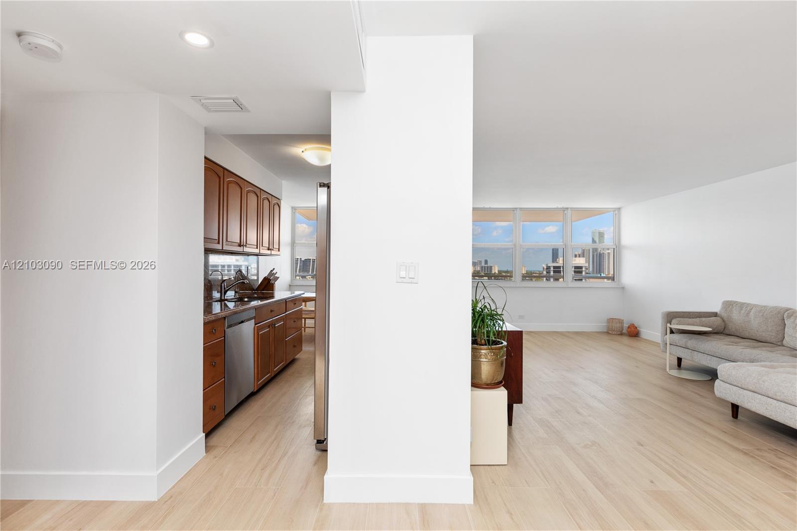 1219 2 / 2 1275 sq. ft. $ 2026-10-08 0 Photo