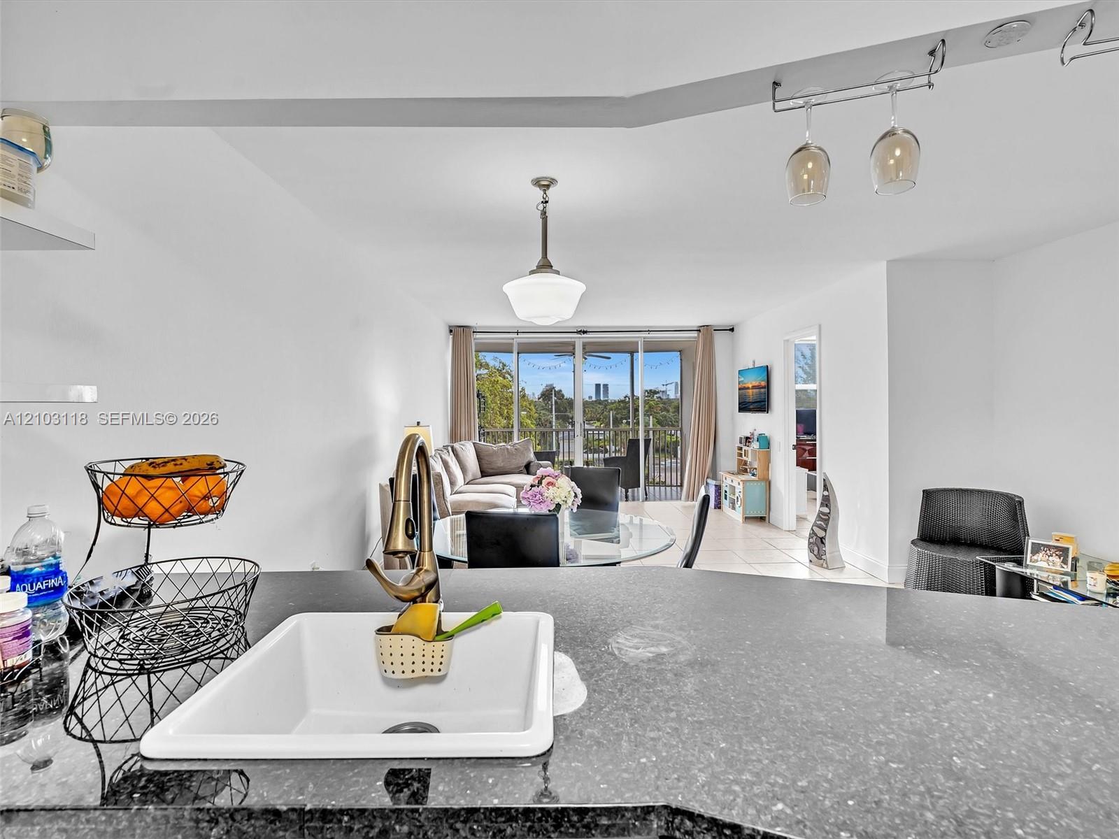 413-2 2 / 2 1036 sq. ft. $ 2026-10-08 0 foto