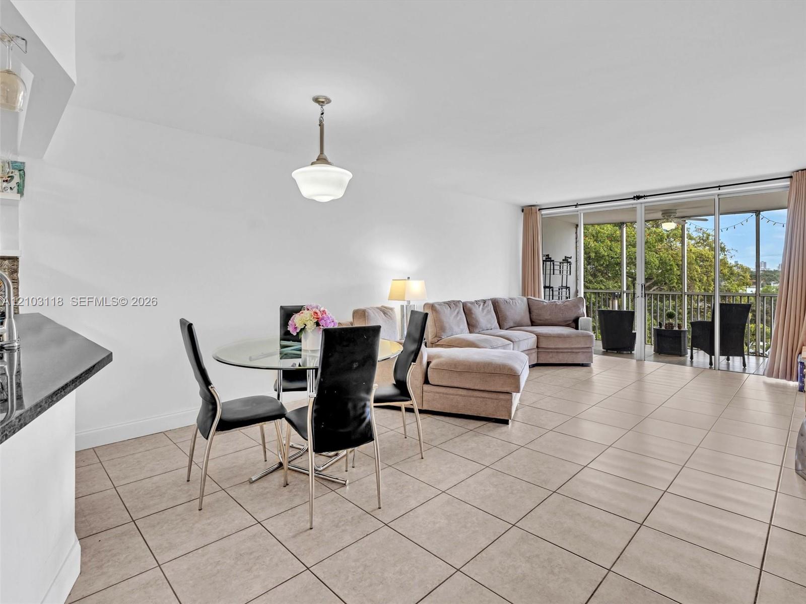 413-2 2 / 2 1036 sq. ft. $ 2026-10-08 0 foto