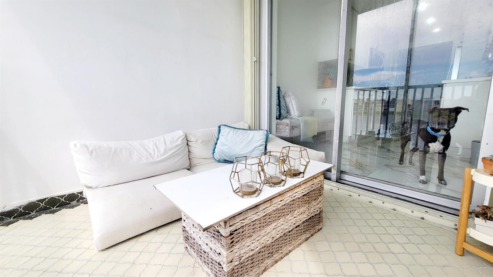 Ver detalles 308-1 2 / 2 1674 sq. ft. $ 2026-10-13 0 foto