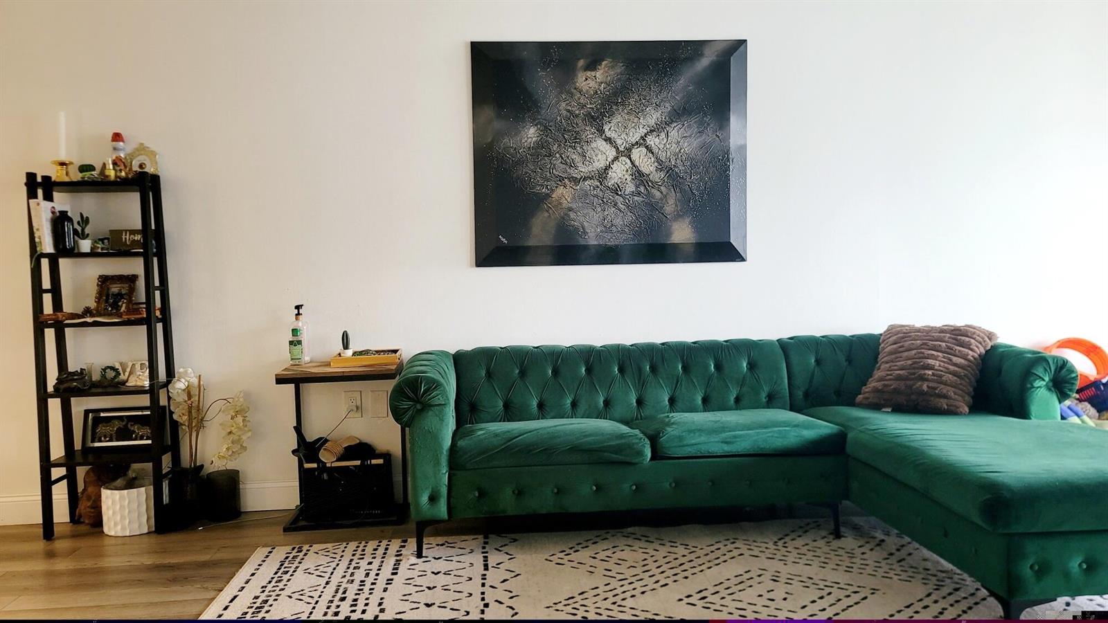 Ver detalles 308-1 2 / 2 1674 sq. ft. $ 2026-10-13 0 foto
