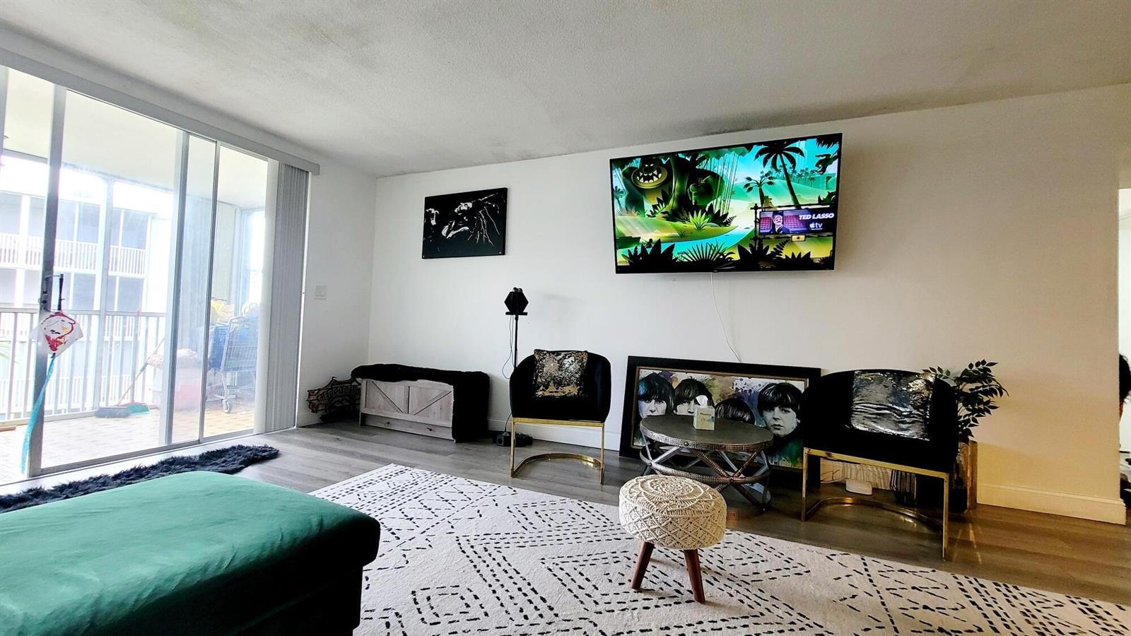 Ver detalles 308-1 2 / 2 1674 sq. ft. $ 2026-10-13 0 foto