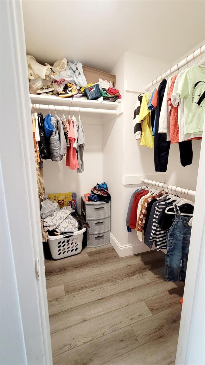 Ver detalles 308-1 2 / 2 1674 sq. ft. $ 2026-10-13 0 foto