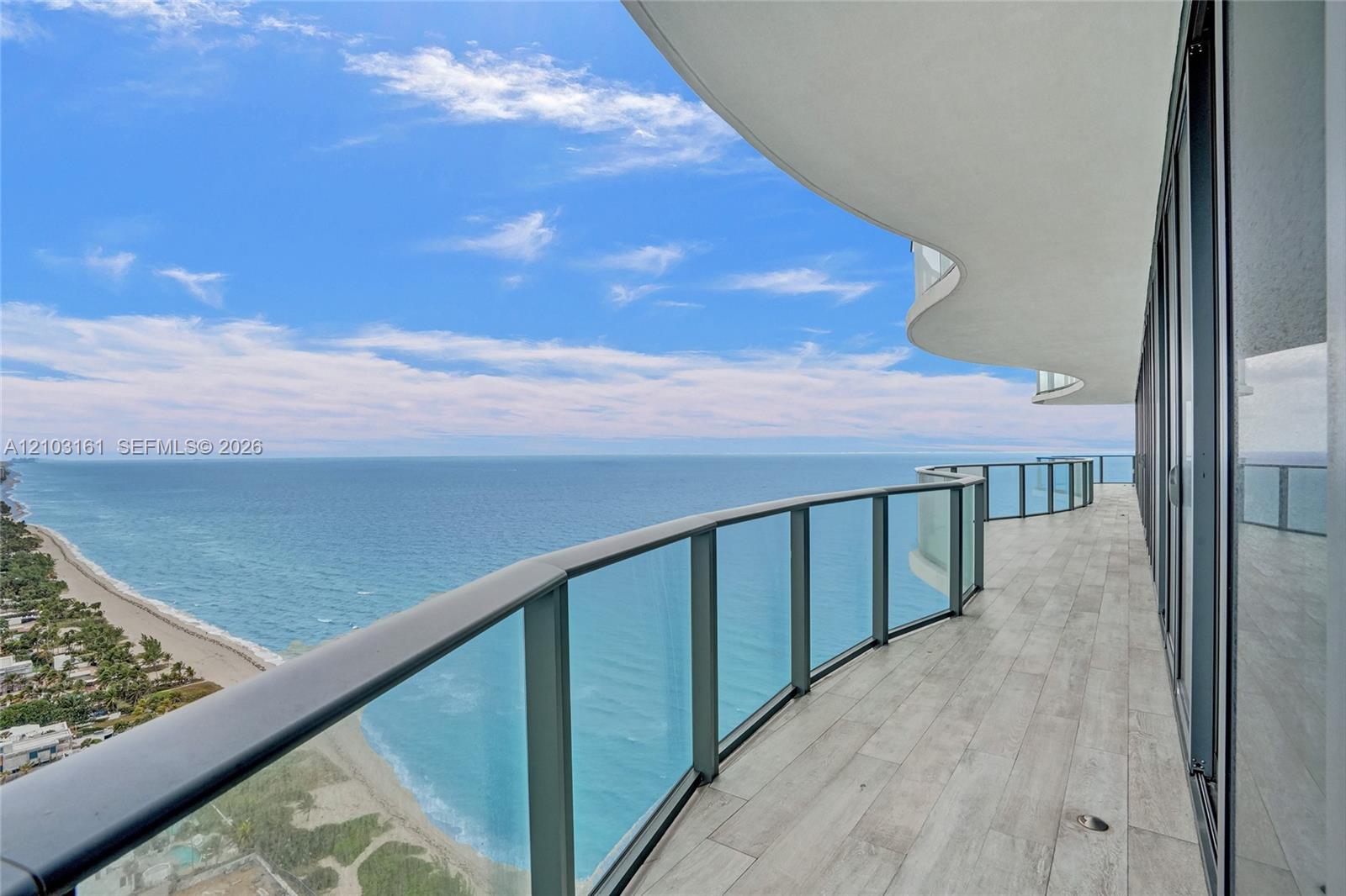 See details 33 3 / 6 4992 sq. ft. $ 2026-10-08 0 Photo