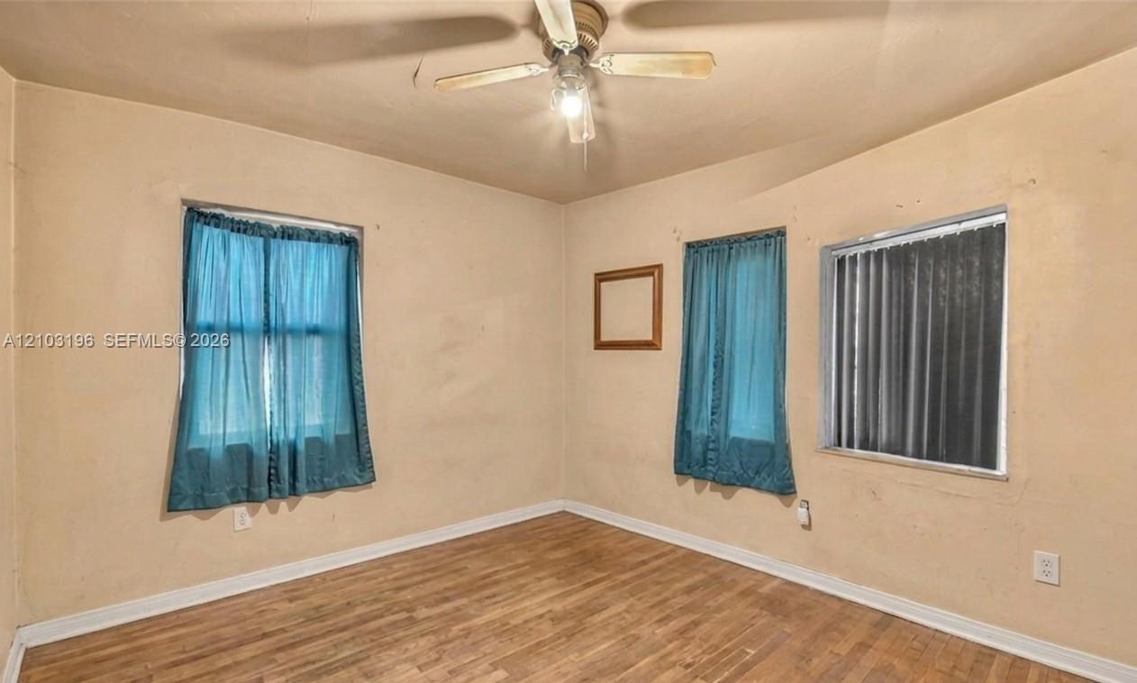See details 1236 2 / 1 837 sq. ft. $ 2026-10-08 0 Photo