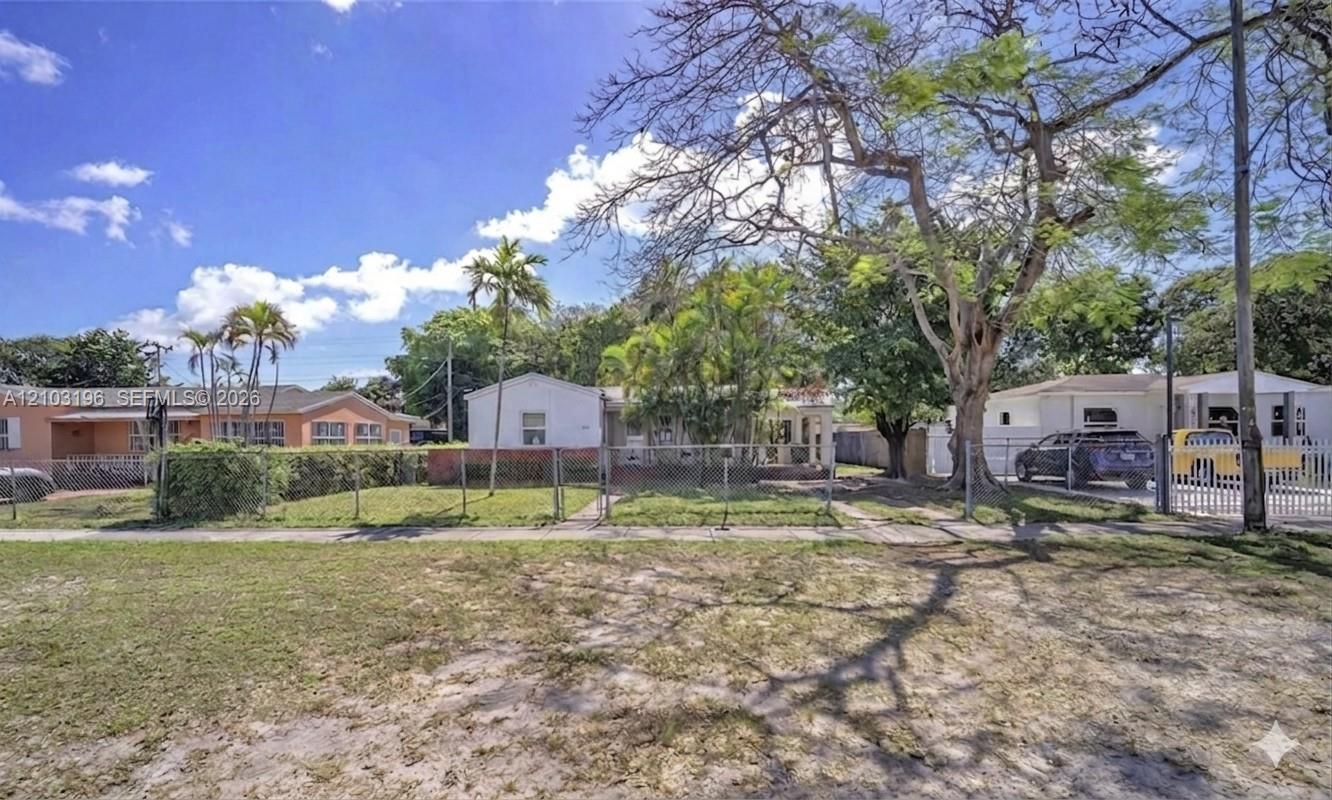 See details 1236 2 / 1 837 sq. ft. $ 2026-10-08 0 Photo