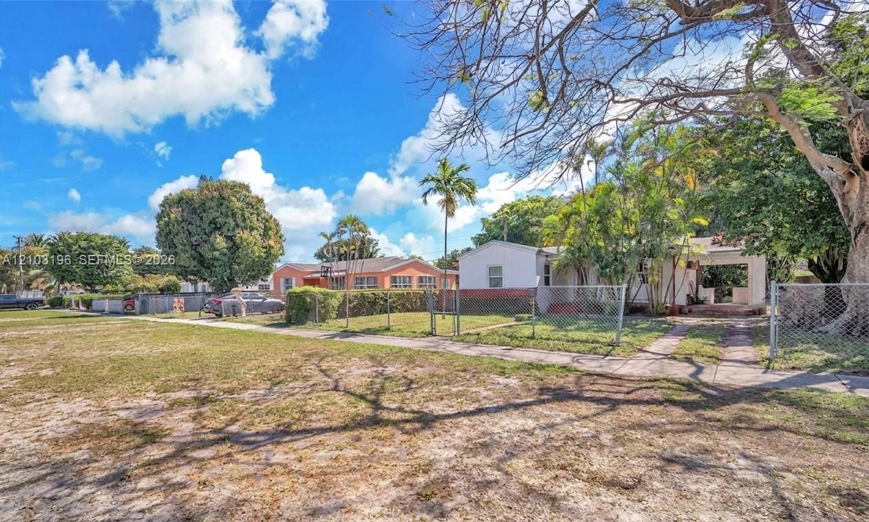 See details 1236 2 / 1 837 sq. ft. $ 2026-10-08 0 Photo