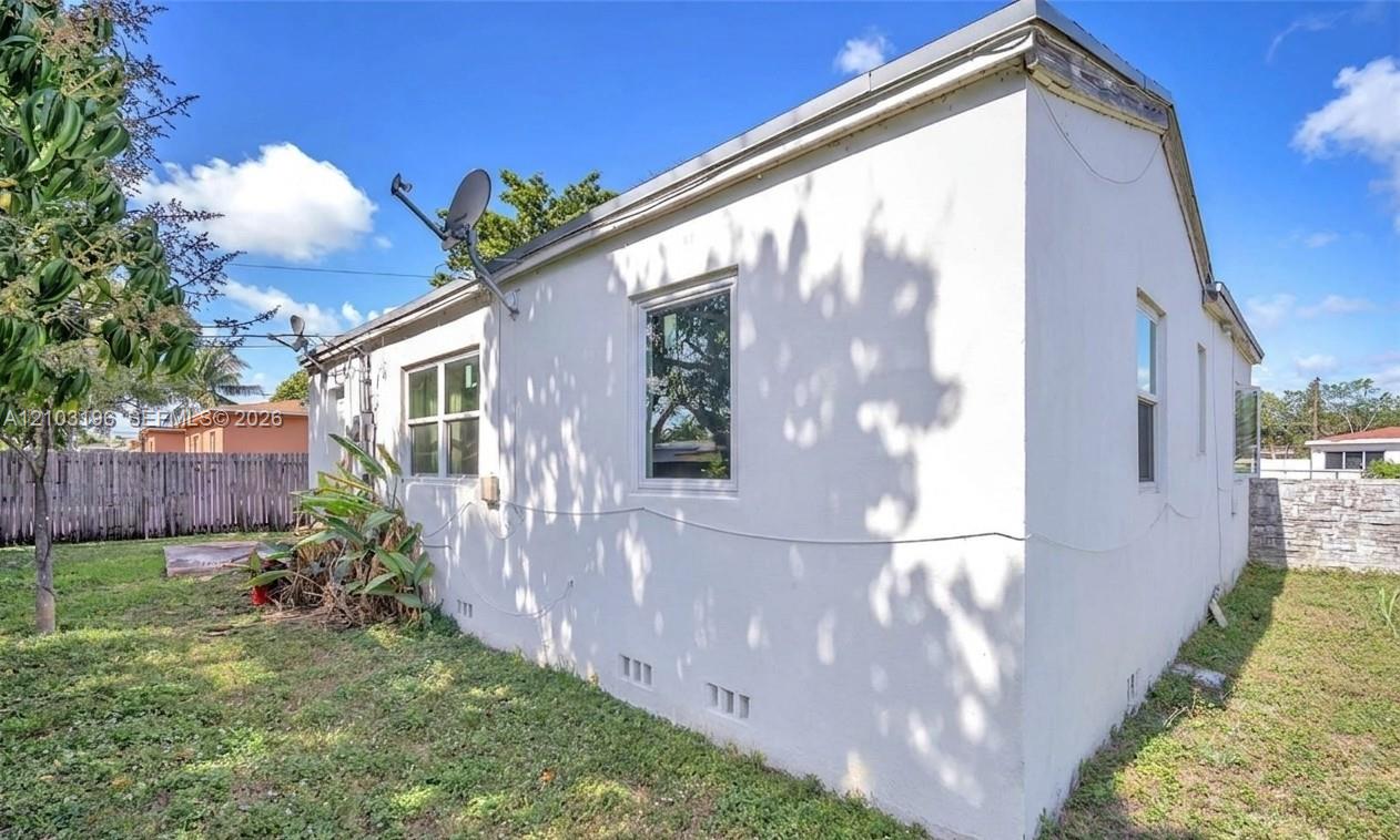 See details 1236 2 / 1 837 sq. ft. $ 2026-10-08 0 Photo