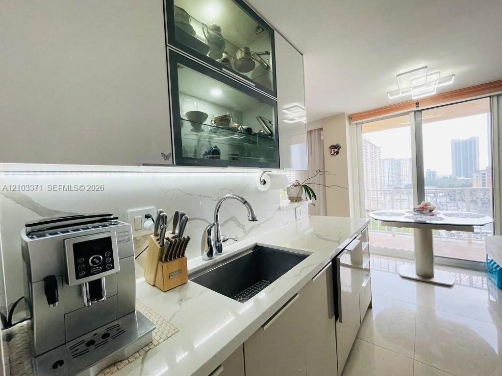 1118 2 / 2 1240 sq. ft. $ 2026-10-08 0 Photo