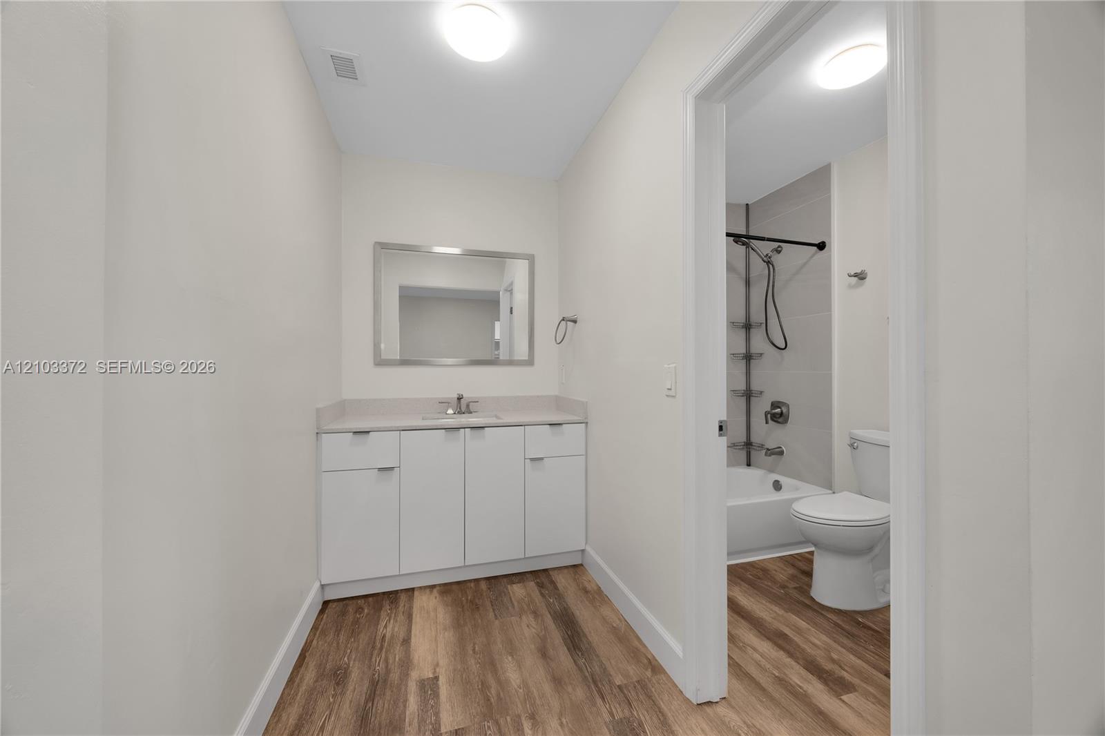 Ver detalles / 2717 sq. ft. $ 2026-10-08 0 foto