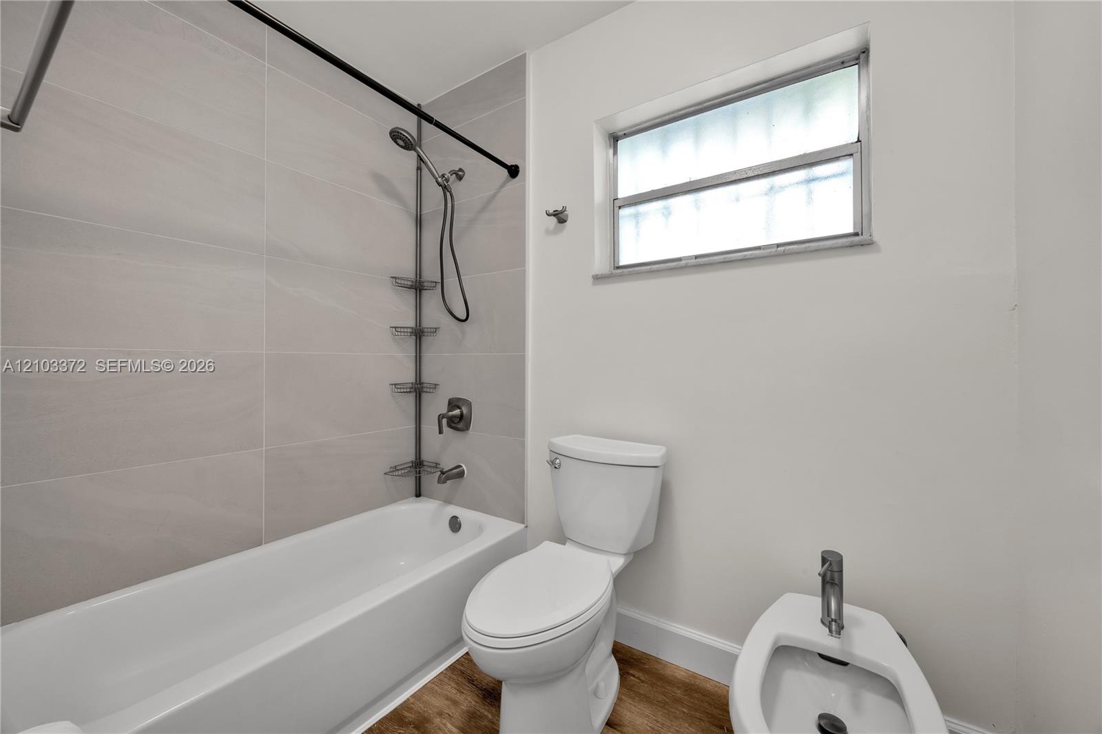 Ver detalles / 2717 sq. ft. $ 2026-10-08 0 foto