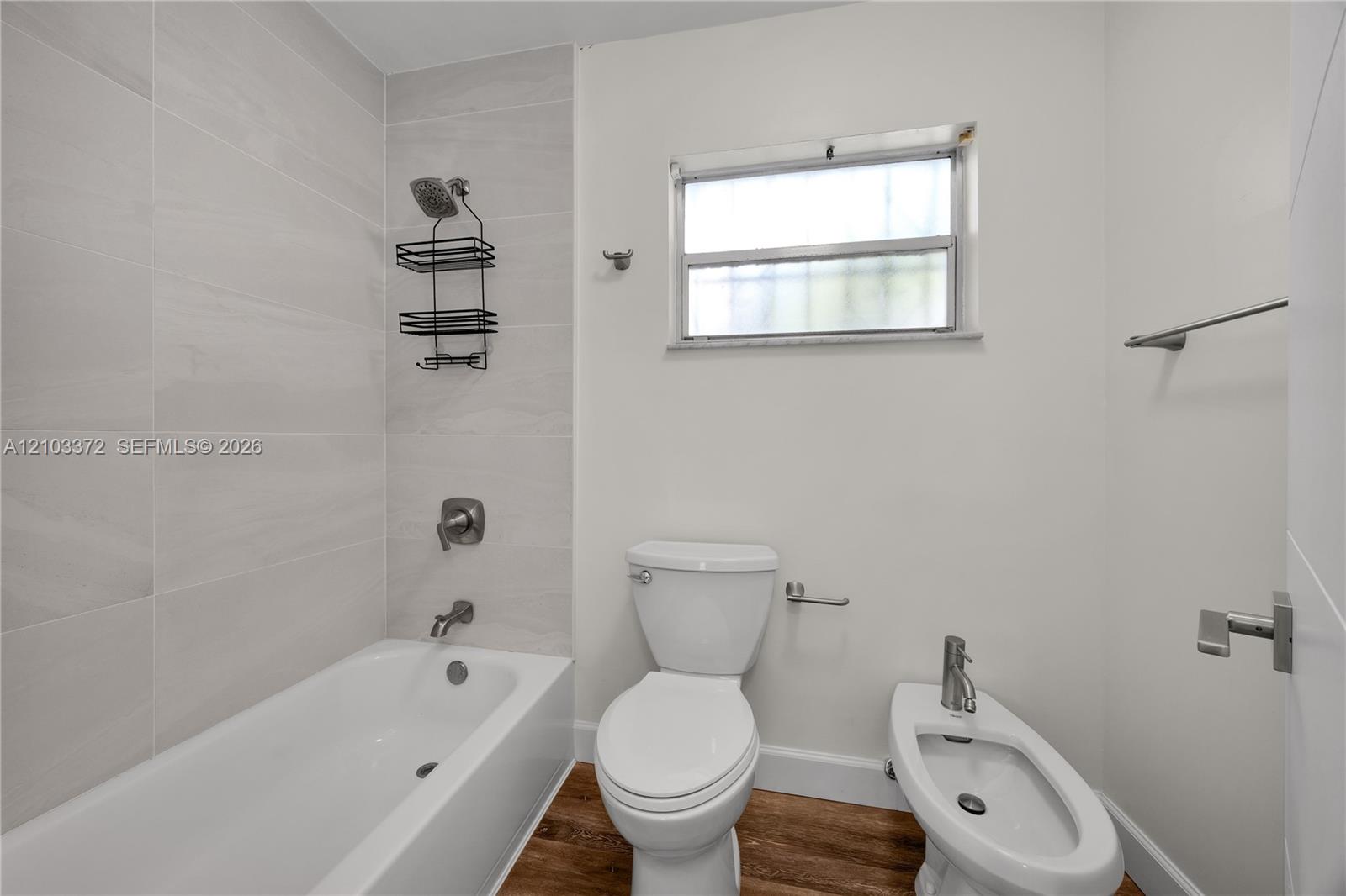 Ver detalles / 2717 sq. ft. $ 2026-10-08 0 foto