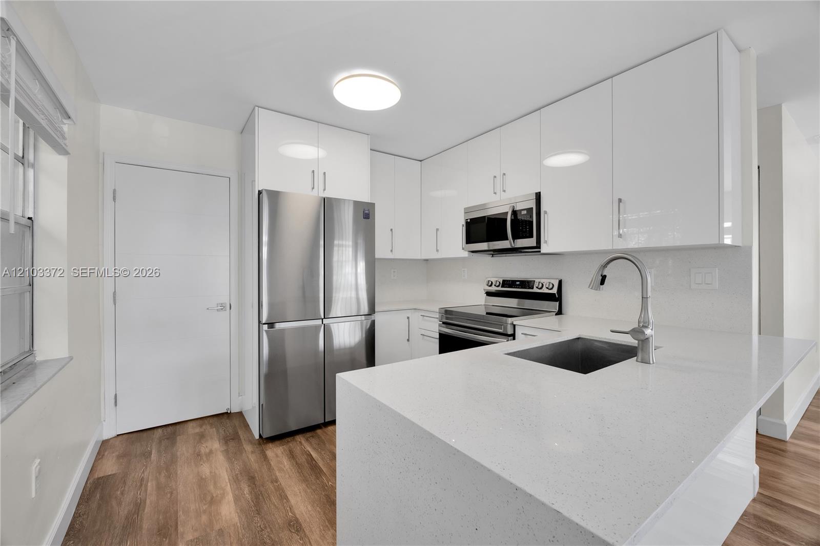 Ver detalles / 2717 sq. ft. $ 2026-10-08 0 foto