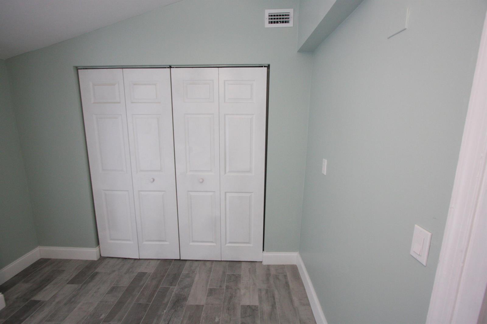   / 0 4664 sq. ft. $ 2026-10-10 0 Photo