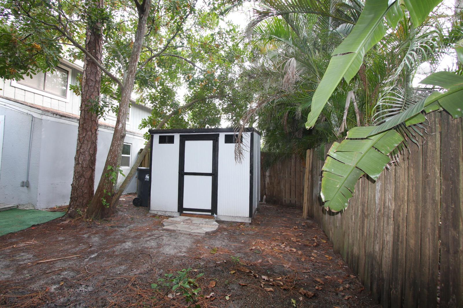   / 0 4664 sq. ft. $ 2026-10-10 0 Photo