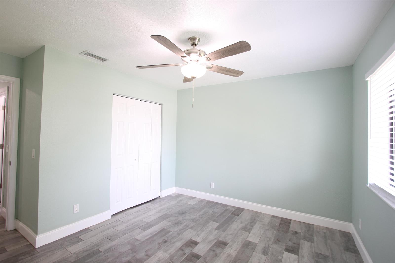   / 0 4664 sq. ft. $ 2026-10-10 0 Photo