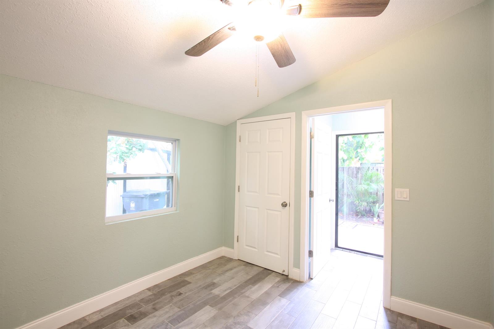  / 0 4664 sq. ft. $ 2026-10-10 0 Photo