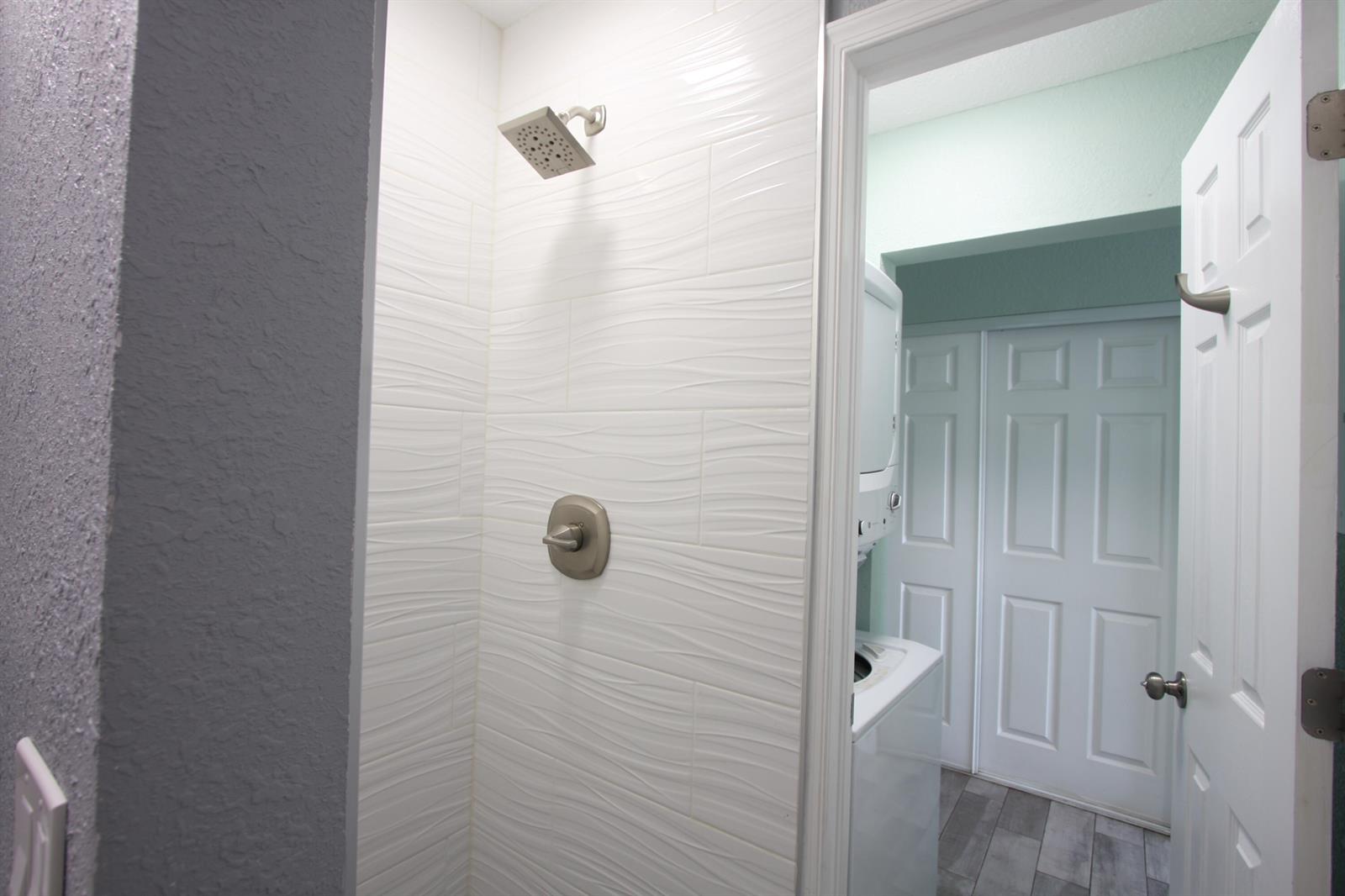   / 0 4664 sq. ft. $ 2026-10-10 0 Photo