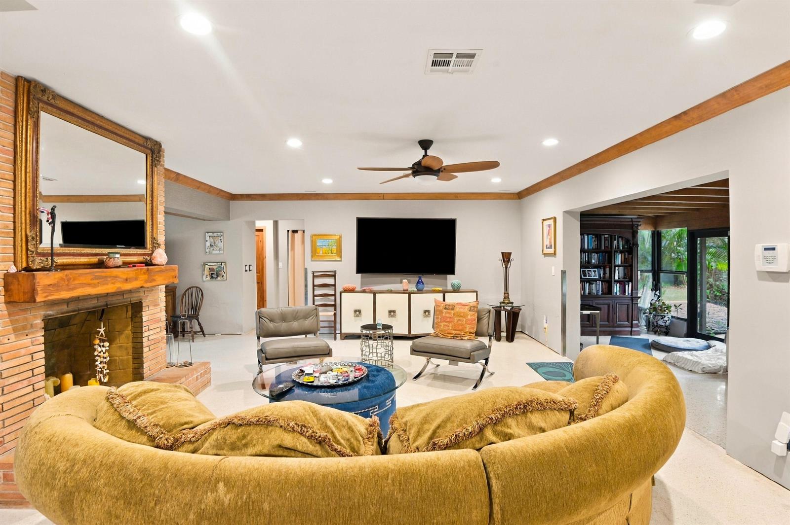 Ver detalles / 0 sq. ft. $ 2026-10-10 0 foto
