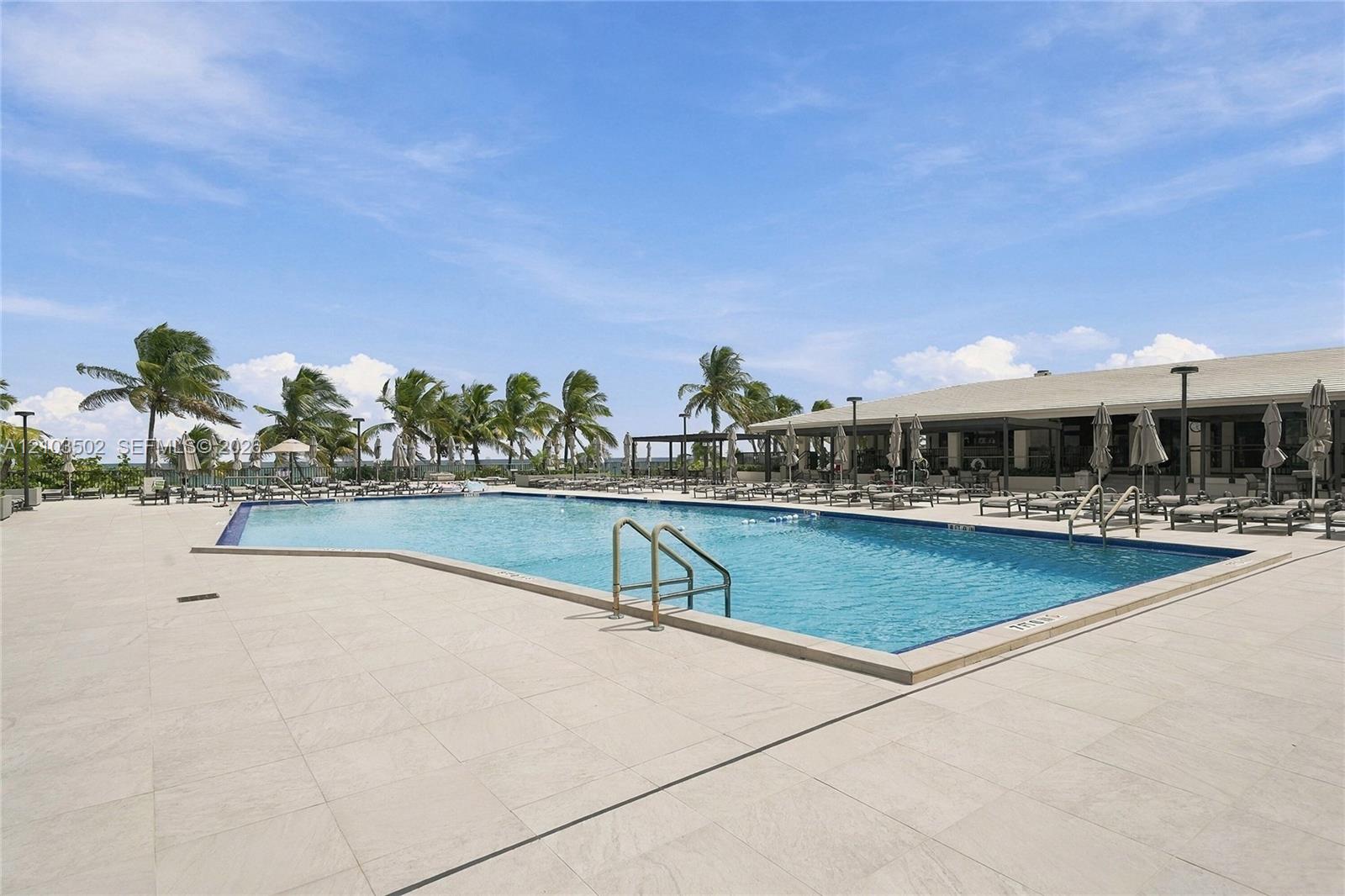 See details 19A 1 / 2 870 sq. ft. $ 2026-10-08 0 Photo