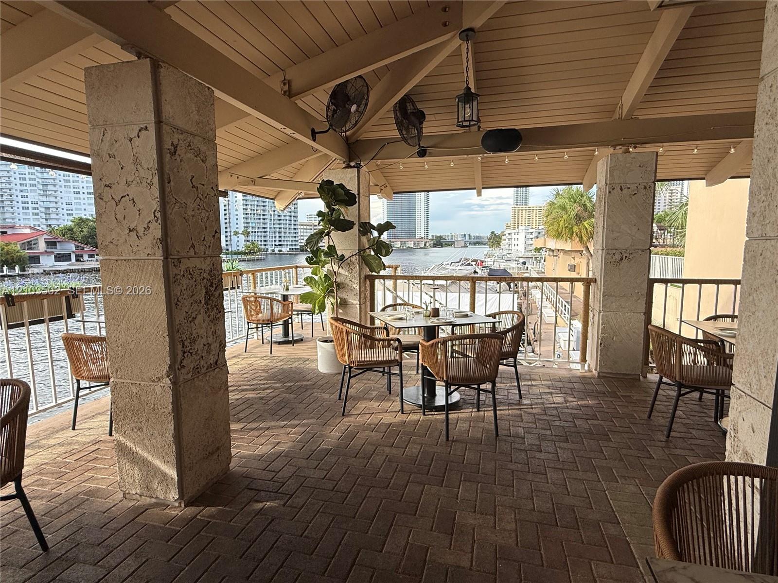 See details 19A 1 / 2 870 sq. ft. $ 2026-10-08 0 Photo
