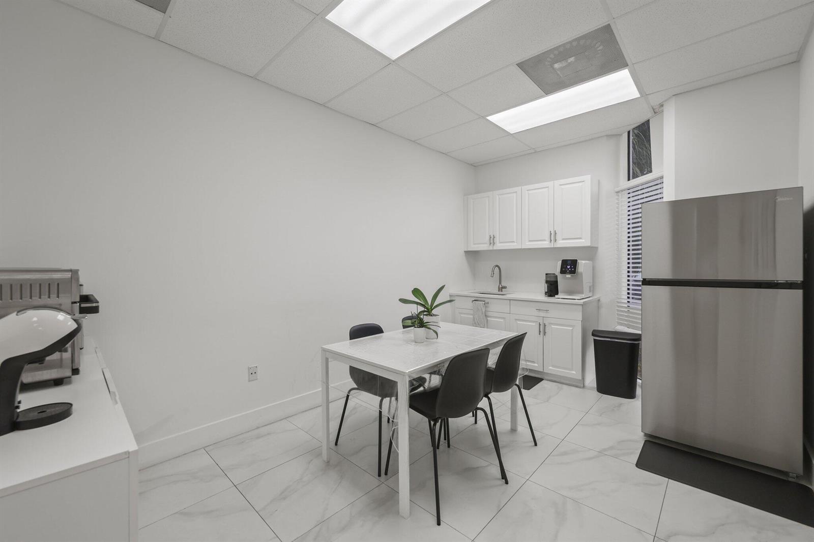 Ver detalles 8 / 0 sq. ft. $ 2026-10-11 0 foto