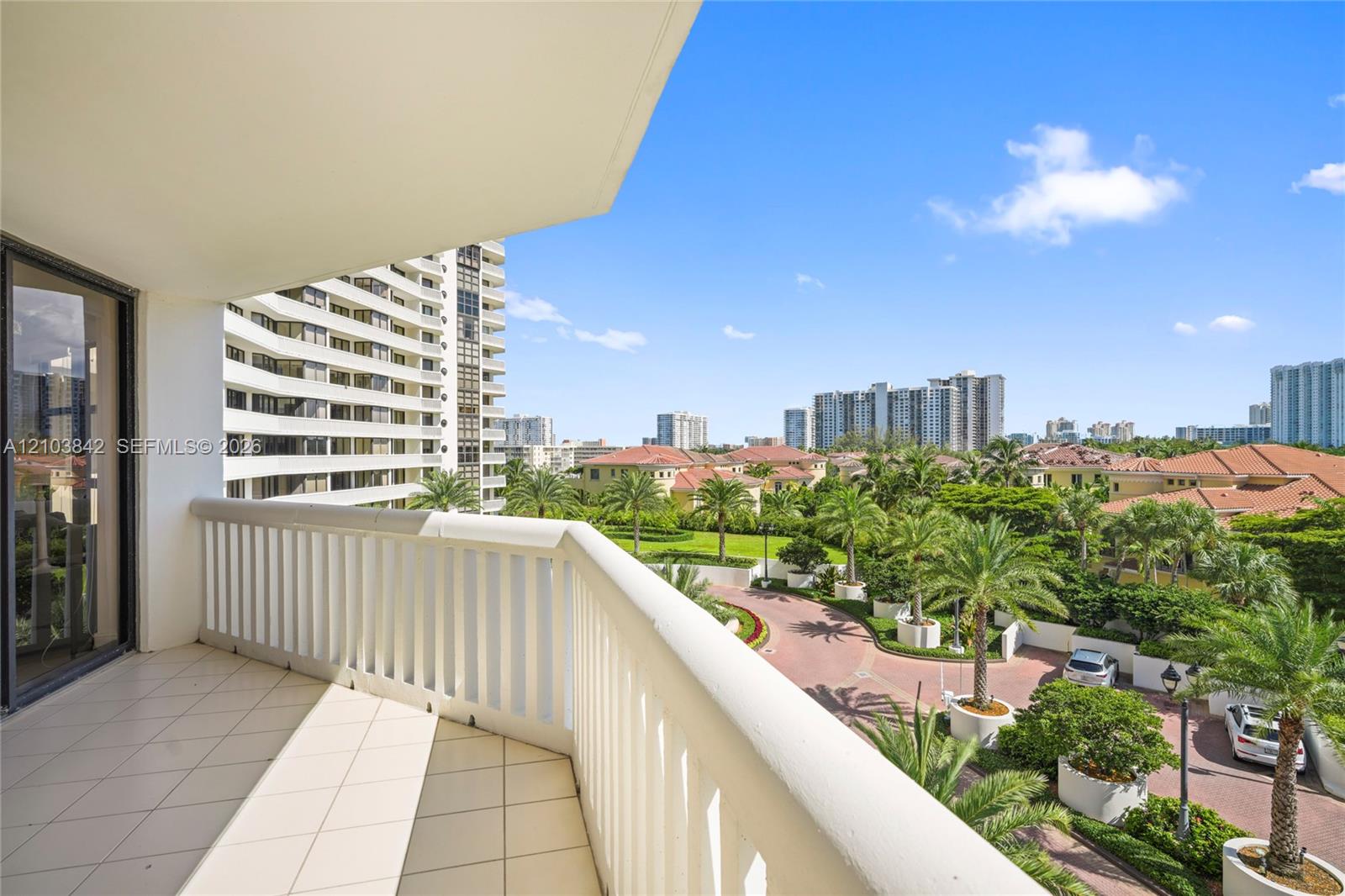 504 3 / 3 1880 sq. ft. $ 2026-10-09 0 Photo