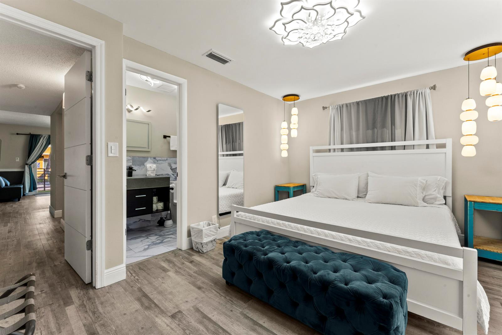   / 0  sq. ft. $ 2026-10-11 0 foto
