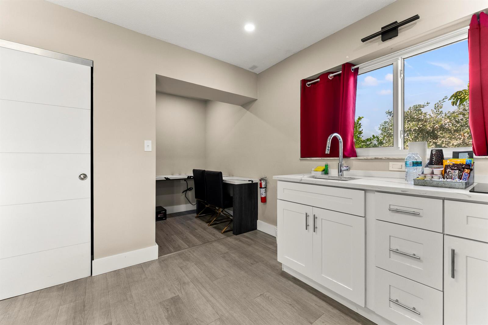   / 0  sq. ft. $ 2026-10-11 0 foto