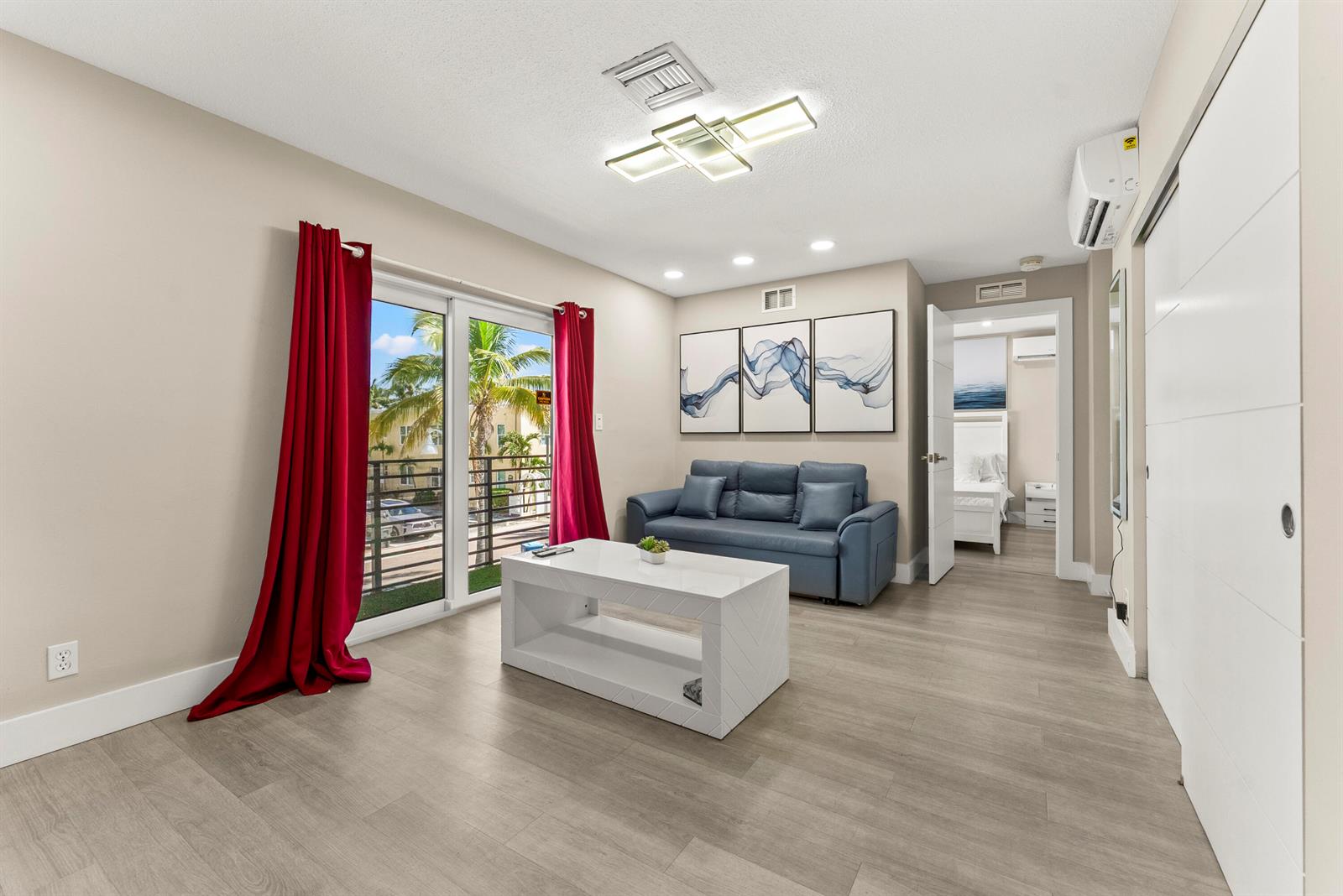   / 0  sq. ft. $ 2026-10-11 0 foto