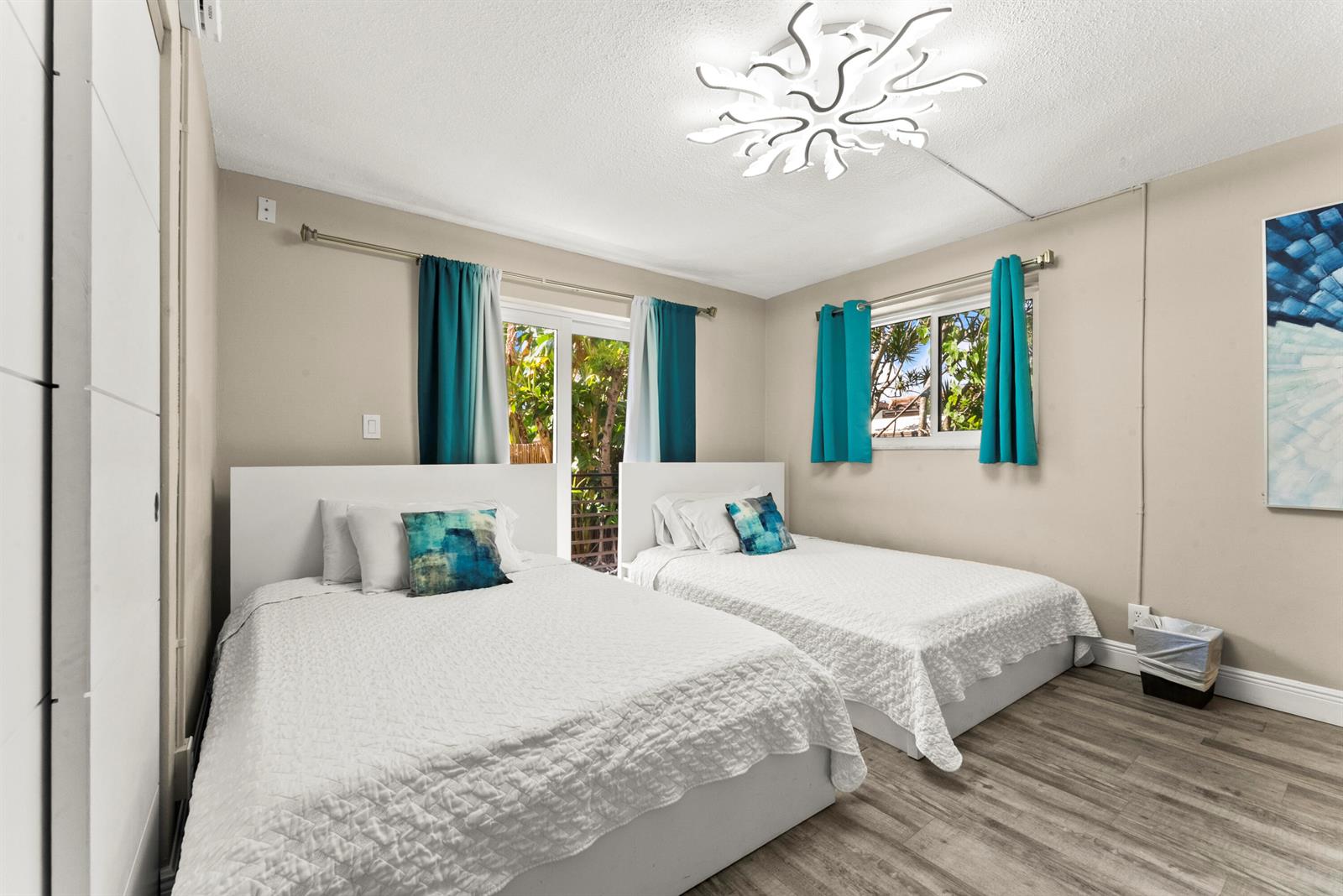   / 0  sq. ft. $ 2026-10-11 0 foto
