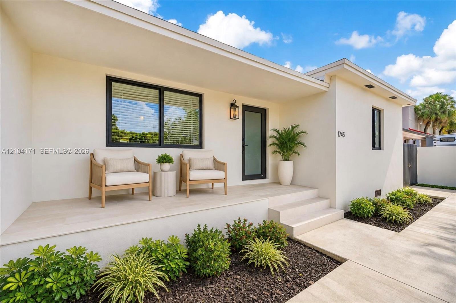   /  2360 sq. ft. $ 2026-10-09 0 foto