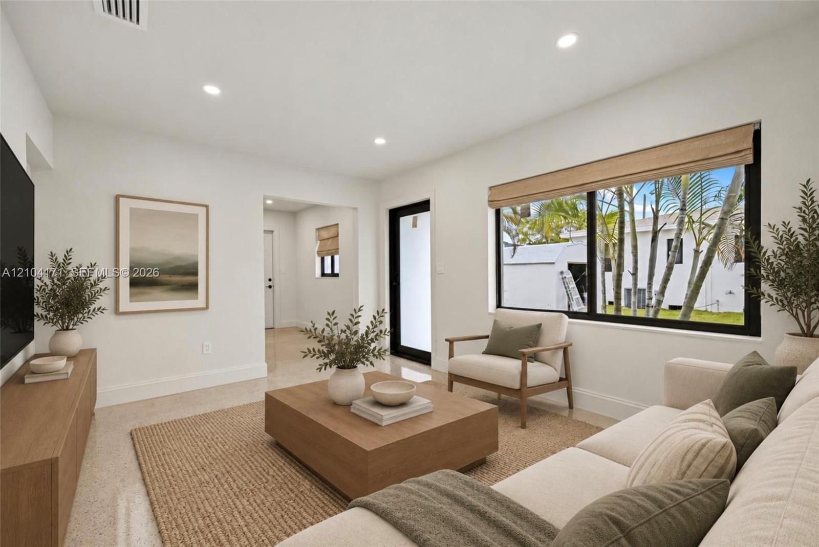  /  2360 sq. ft. $ 2026-10-09 0 foto