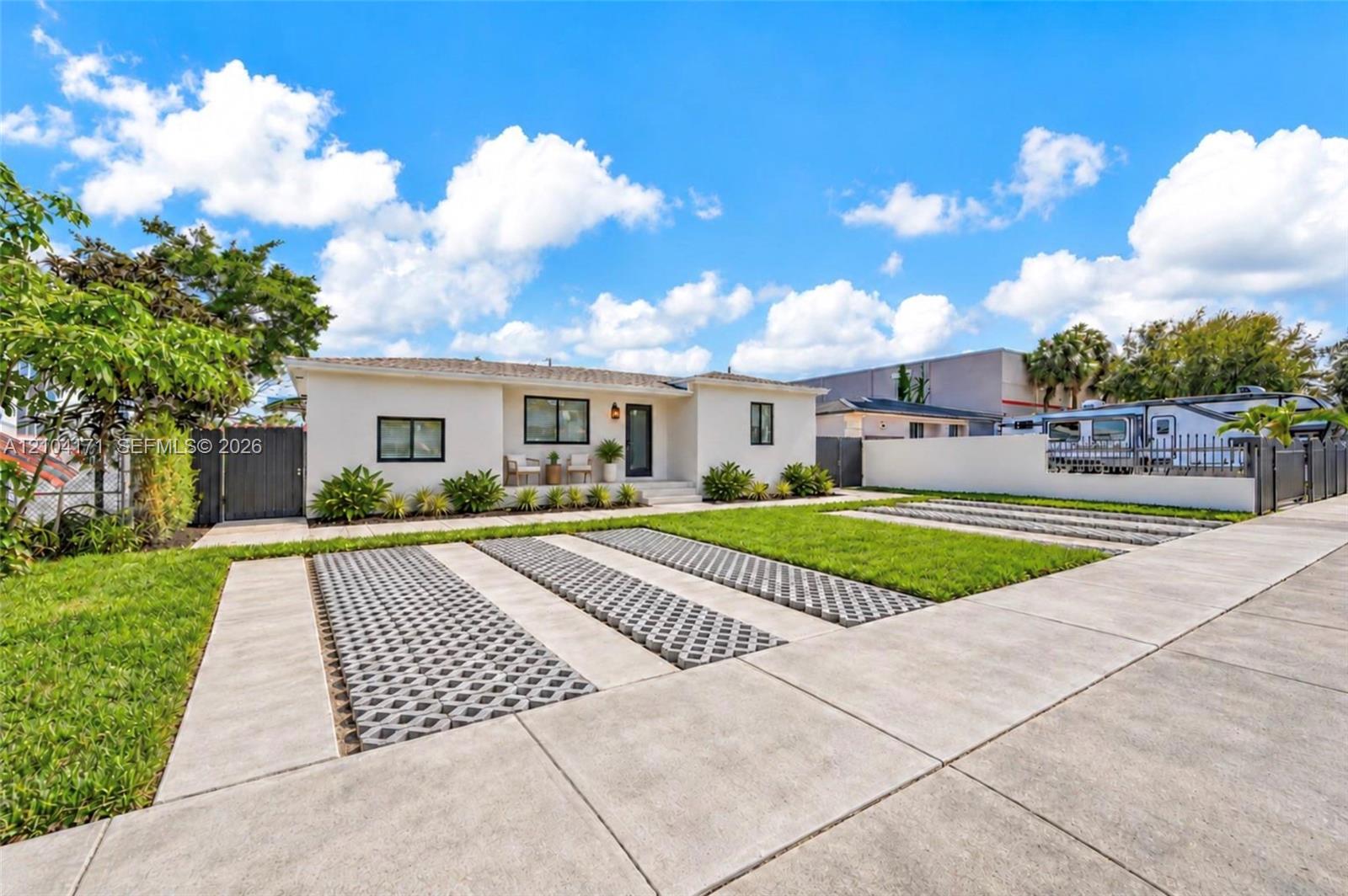   /  2360 sq. ft. $ 2026-10-09 0 foto