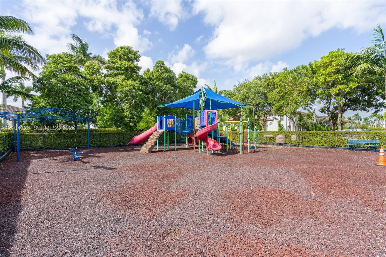 Ver detalles 11555 2 / 3 1422 sq. ft. $ 2026-10-09 0 foto