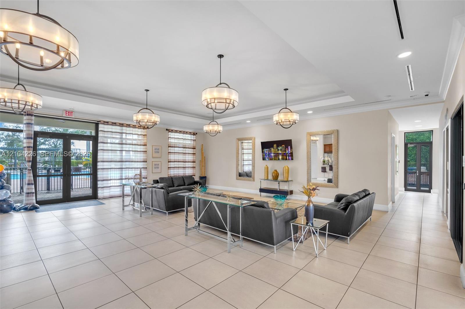 Ver detalles 11555 2 / 3 1422 sq. ft. $ 2026-10-09 0 foto