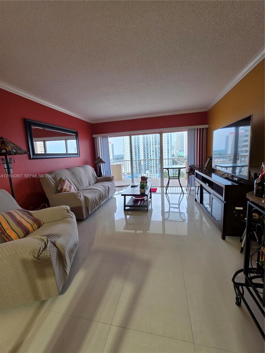14K 1 / 2 870 sq. ft. $ 2026-10-09 0 Photo