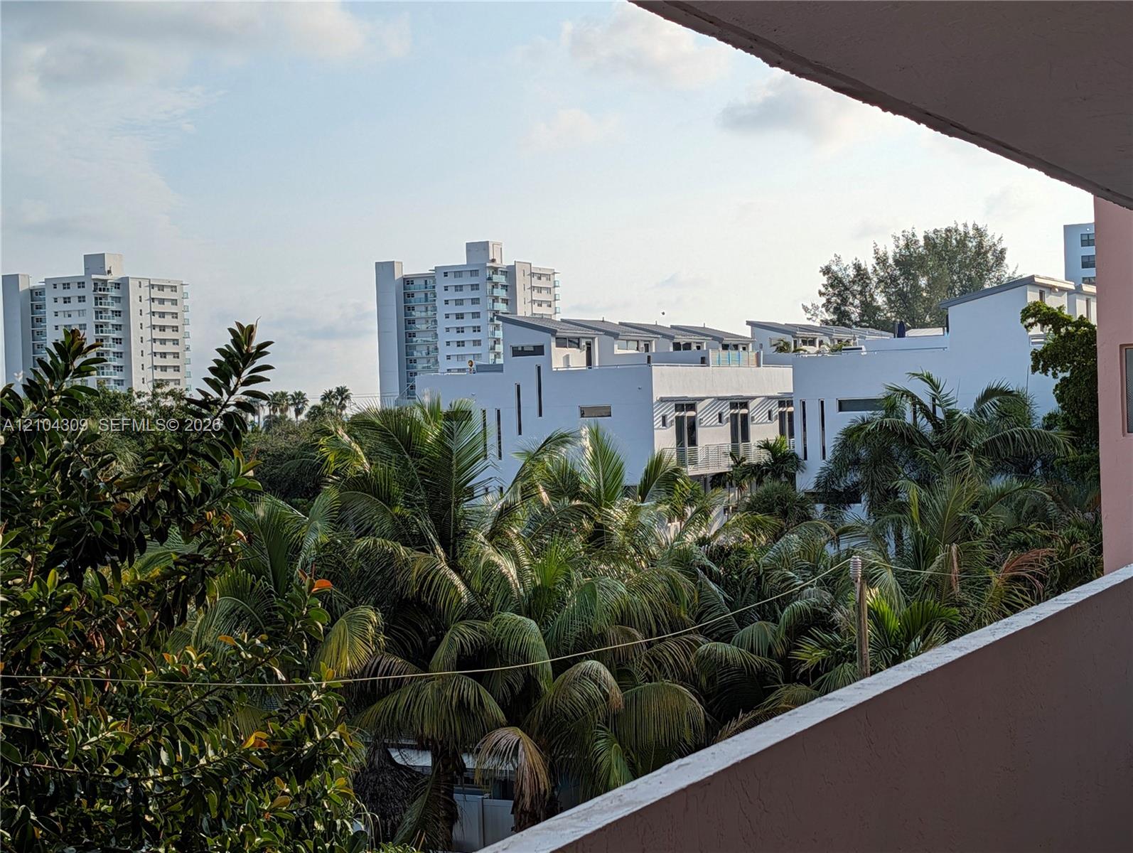 408 1 / 1 650 sq. ft. $ 2026-10-09 0 foto