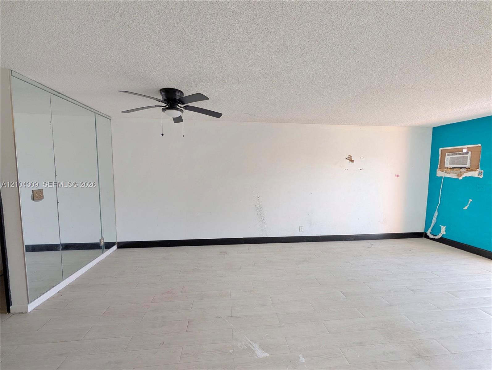 408 1 / 1 650 sq. ft. $ 2026-10-09 0 foto