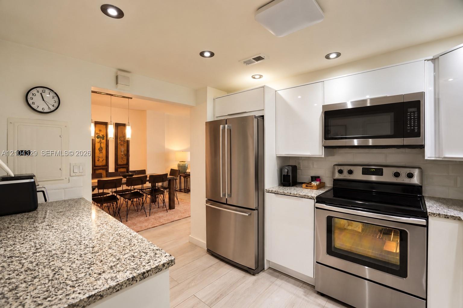 See details 1123 2 / 2 1220 sq. ft. $ 2026-10-09 0 Photo