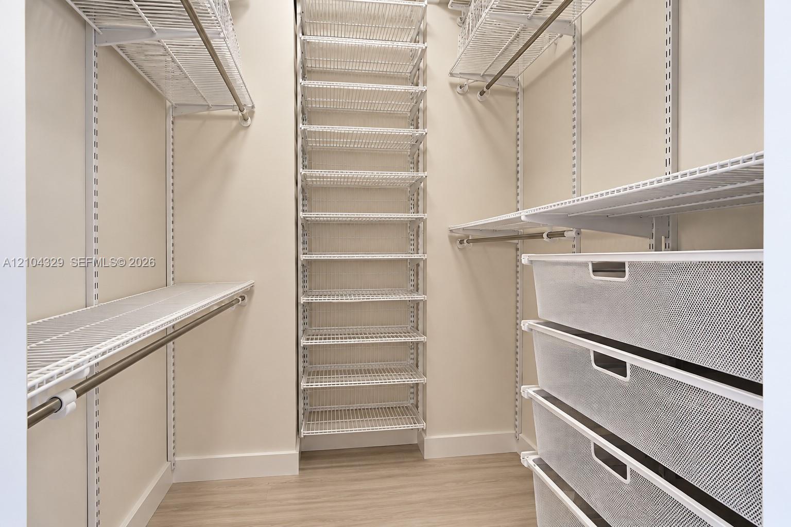 See details 1123 2 / 2 1220 sq. ft. $ 2026-10-09 0 Photo