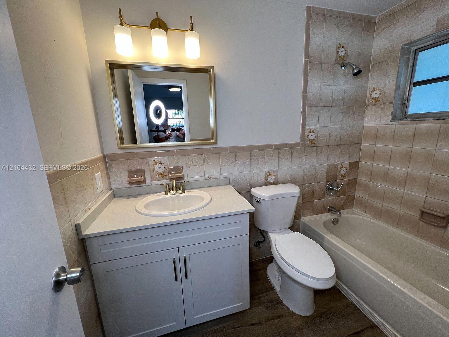 Ver detalles / 2381 sq. ft. $ 2026-10-10 0 foto